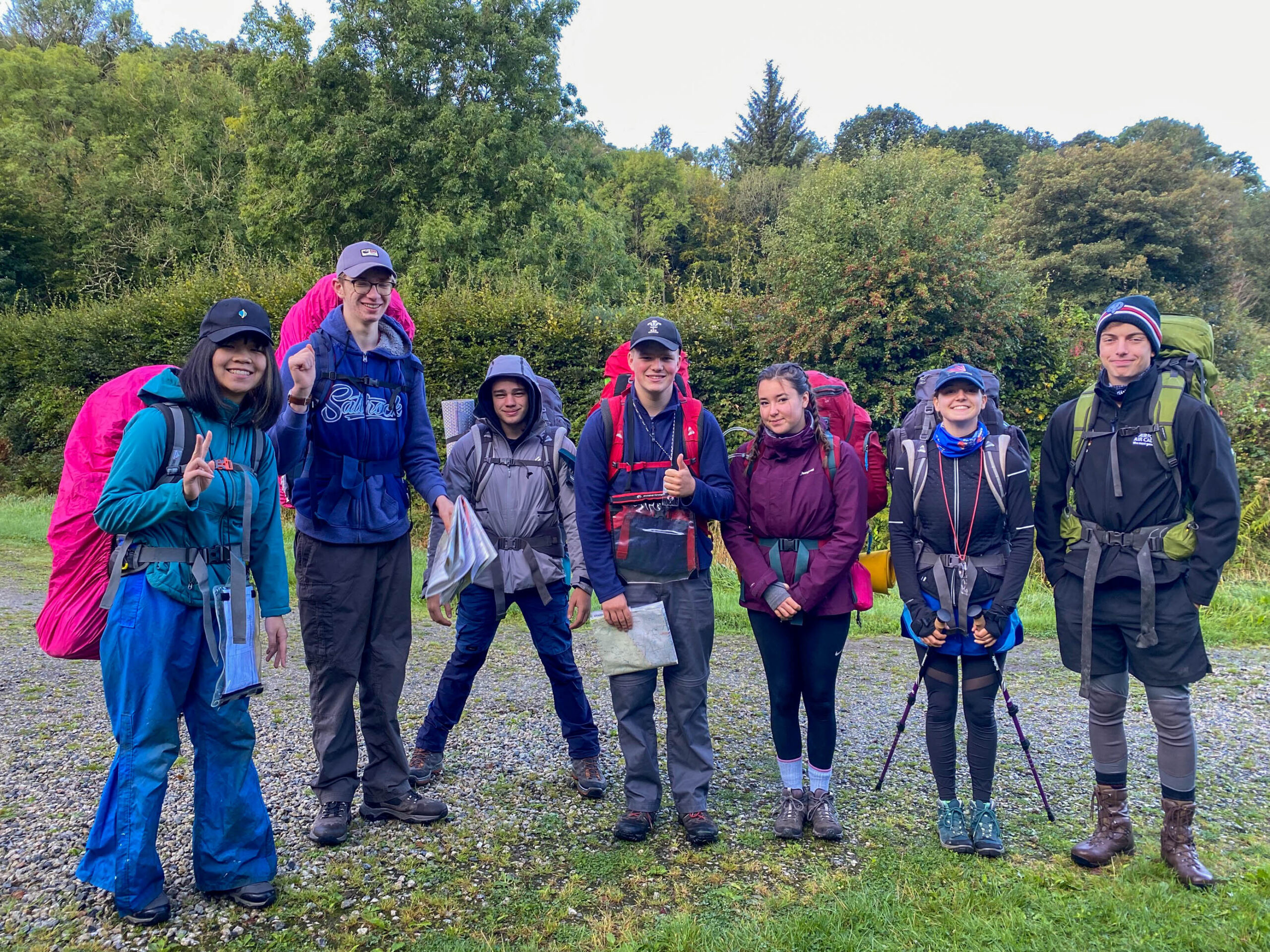 Gold DofE Students Avoid Getting Bogged Down