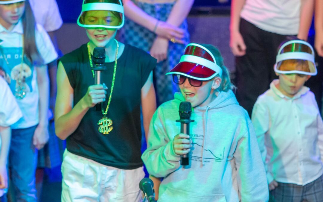 Glastonbury Headliners at Interhouse Singing