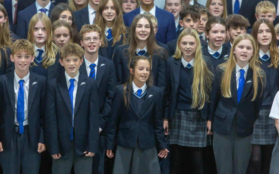 House Singing Hits All the Right Notes